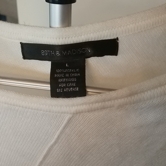10/$10  89th & Madison Creme Sweater L - Picture 2 of 6